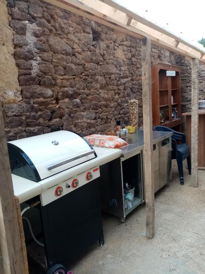 La Tour De Ver Gite Atypique Possibilite Table D'Hotes Sur Reservation Exterior foto